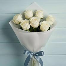 Букет 7 Белых роз Эдлесс Лав в Усть-Джегуте