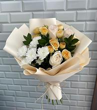 Букет цветов из:  Розы и Хризантемы в Усть-Джегуте