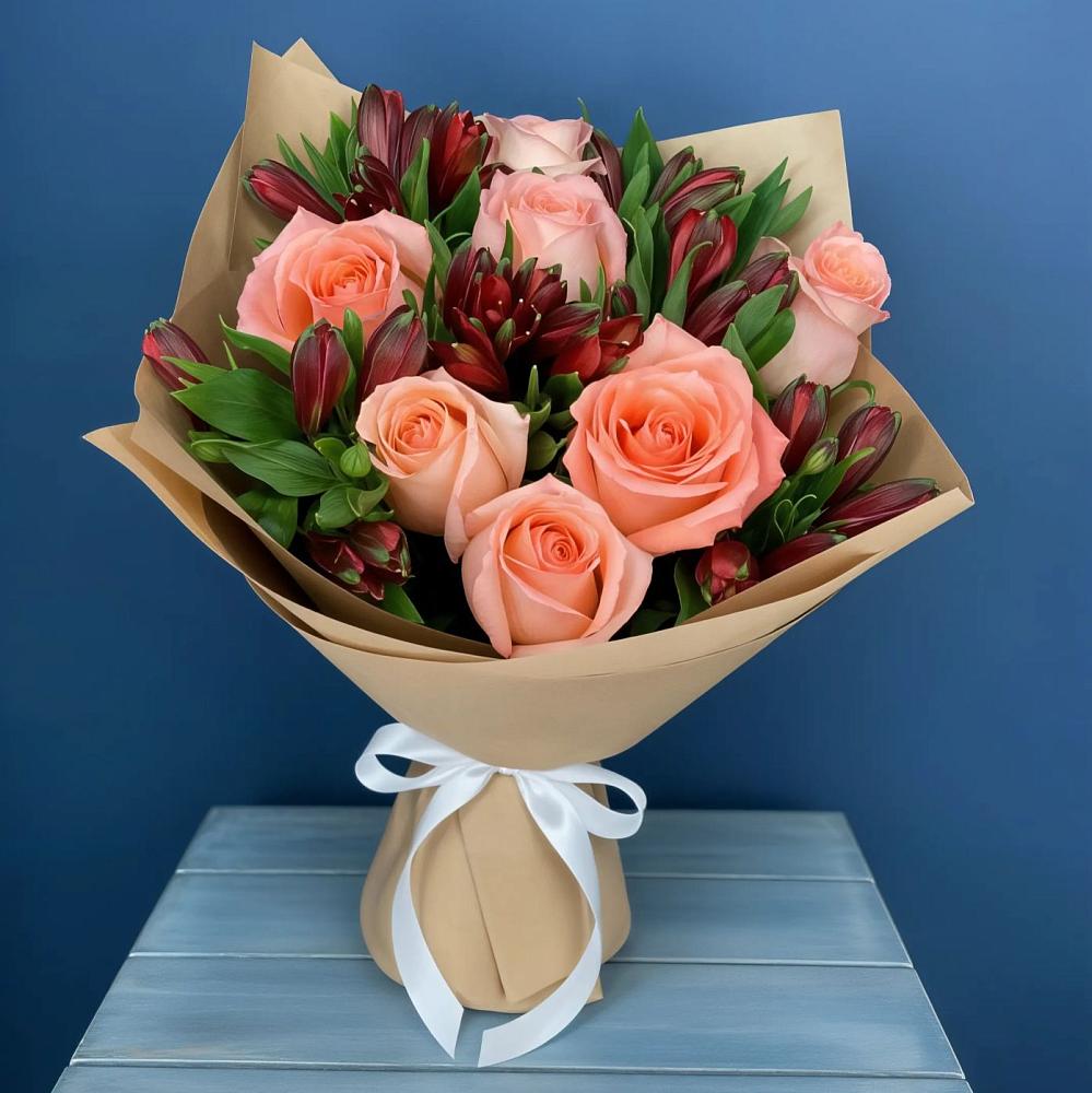 Букет цветов из: Розы и Альстромерии в Усть-Джегуте