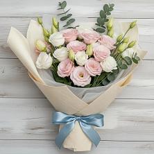 Букет цветов из:  Лизиантусы в Усть-Джегуте