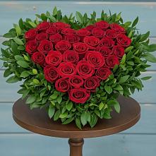 Цветочная композиция из Розы в виде сердца в Усть-Джегуте