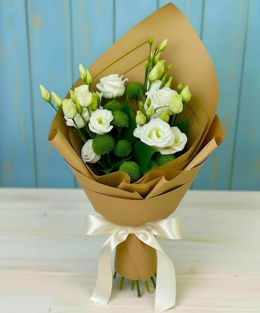 Букет цветов из: Хризантемы и Лизиантусы в Усть-Джегуте