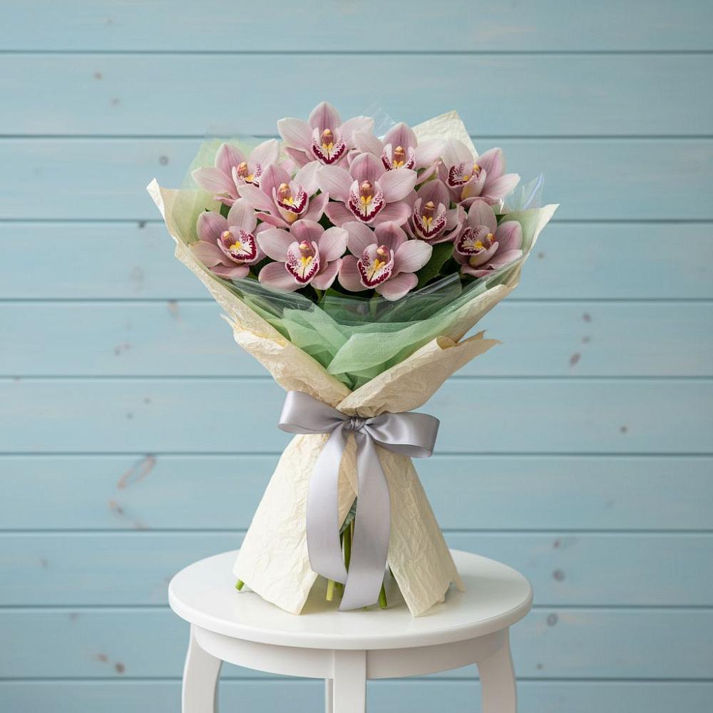 Букет цветов из: Орхидеи и Розы в Усть-Джегуте