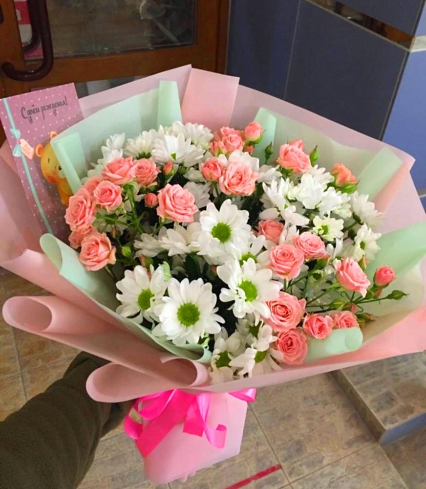 Букет цветов из: Розы и Хризантемы в Усть-Джегуте