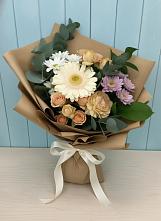 Букет цветов из:  Герберы и Хризантемы в Усть-Джегуте