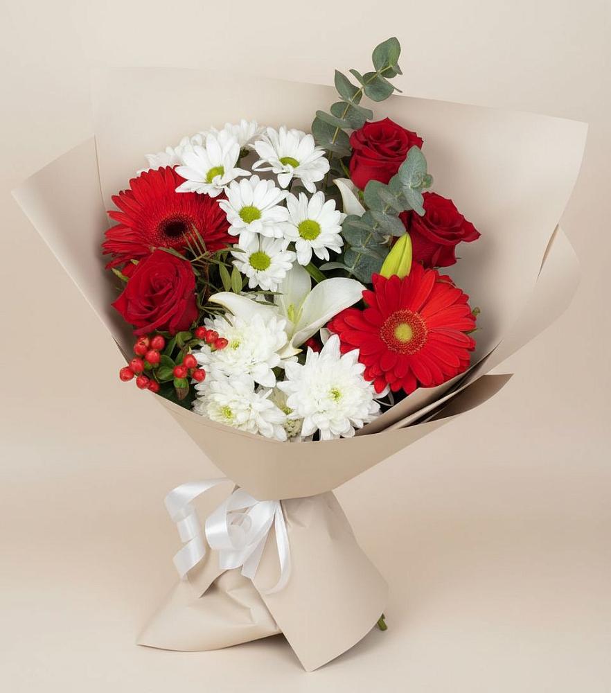 Букет цветов из: Розы, Хризантемы, Герберы и Лилии в Усть-Джегуте