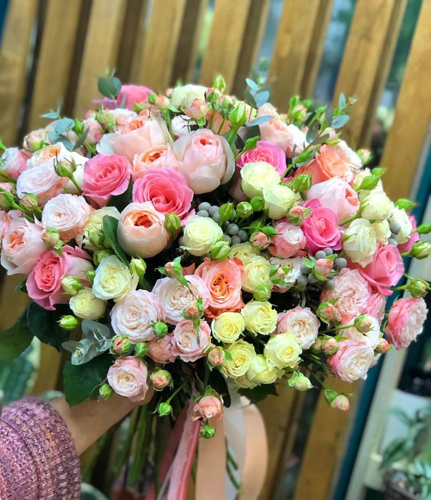 Букет цветов из: Розы в Усть-Джегуте