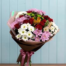 Букет цветов из:  Розы, Хризантемы и Альстромерии в Усть-Джегуте