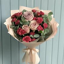 Букет цветов из:  Гвоздики и Розы в Усть-Джегуте