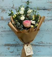 Букет цветов из:  Розы и Лизиантусы #REPLACE_PRED# Усть-Джегуте