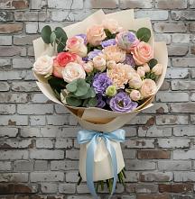 Букет цветов из:  Розы, Лизиантусы и Гвоздики #REPLACE_PRED# Усть-Джегуте